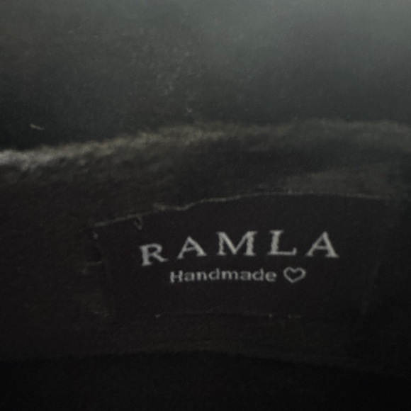 Ramla the pearly shell handbag. NWOT - Picture 3 of 8